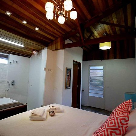 Chacara Ando Bed And Breakfast Агуас-ди-Санта-Барбара Экстерьер фото