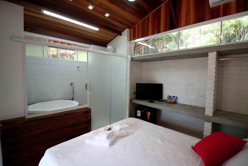 Chacara Ando Bed And Breakfast Агуас-ди-Санта-Барбара Экстерьер фото